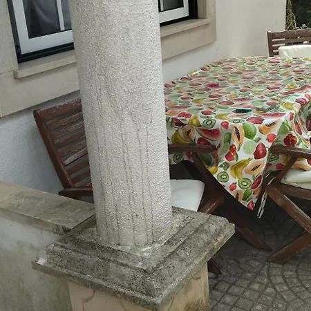 Privado 4 Homestay Famoes (Lisbon)